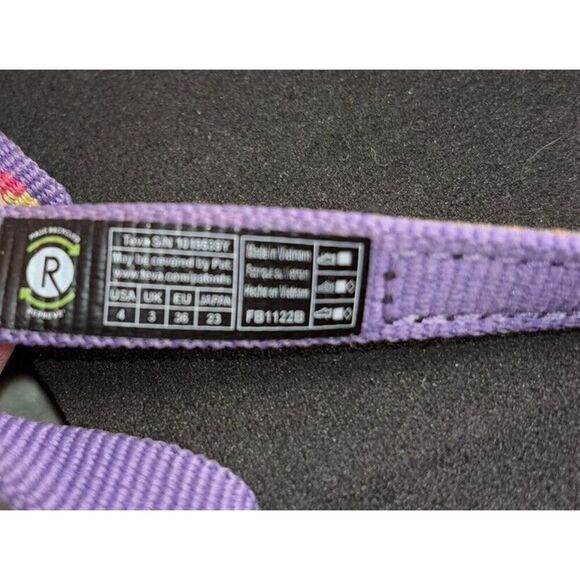 Teva Olowahu Flip Flop Sandals Women’s Size 4 Retro Geometric Pink Outdoor Beach - Picture 8 of 9